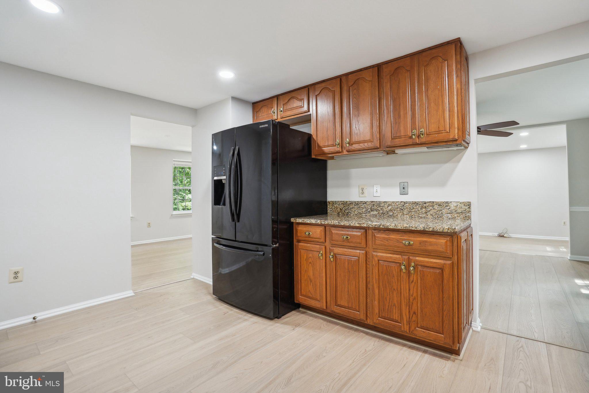 9807 NEW ENGLAND WOODS COURT