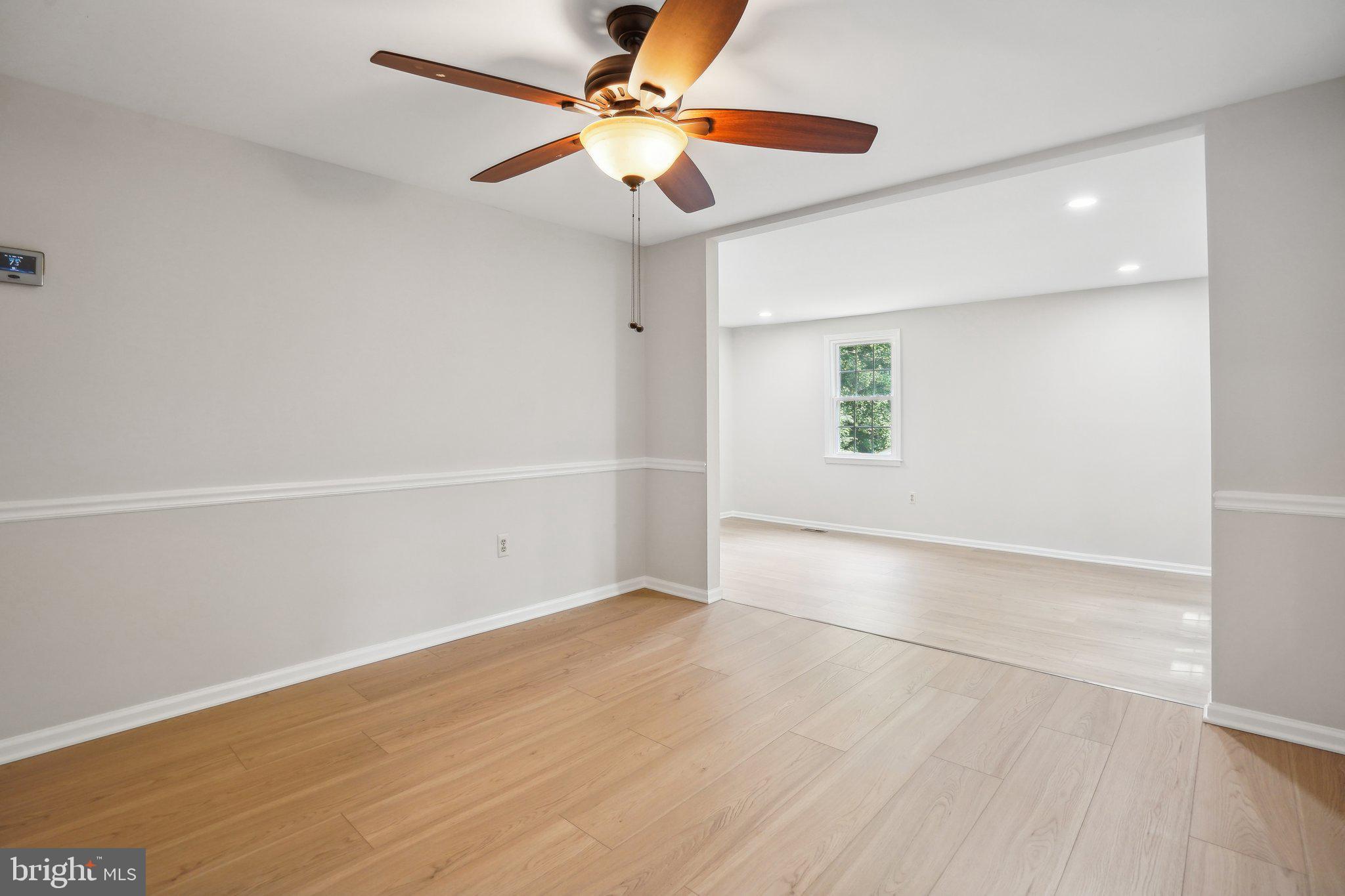 9807 NEW ENGLAND WOODS COURT