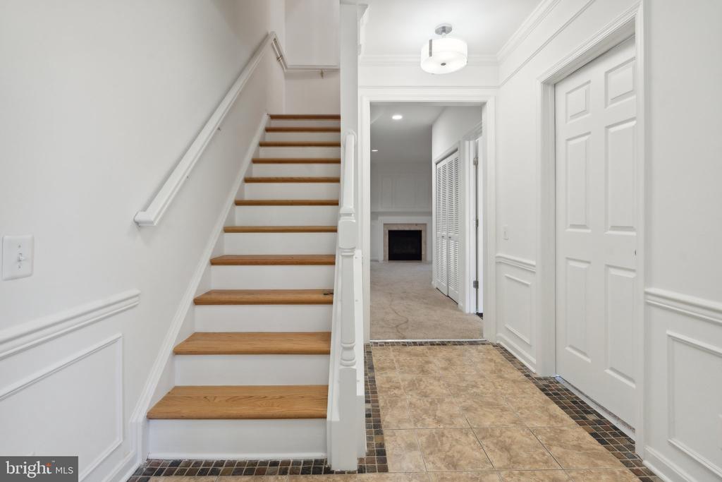 1023 LEXUS WAY