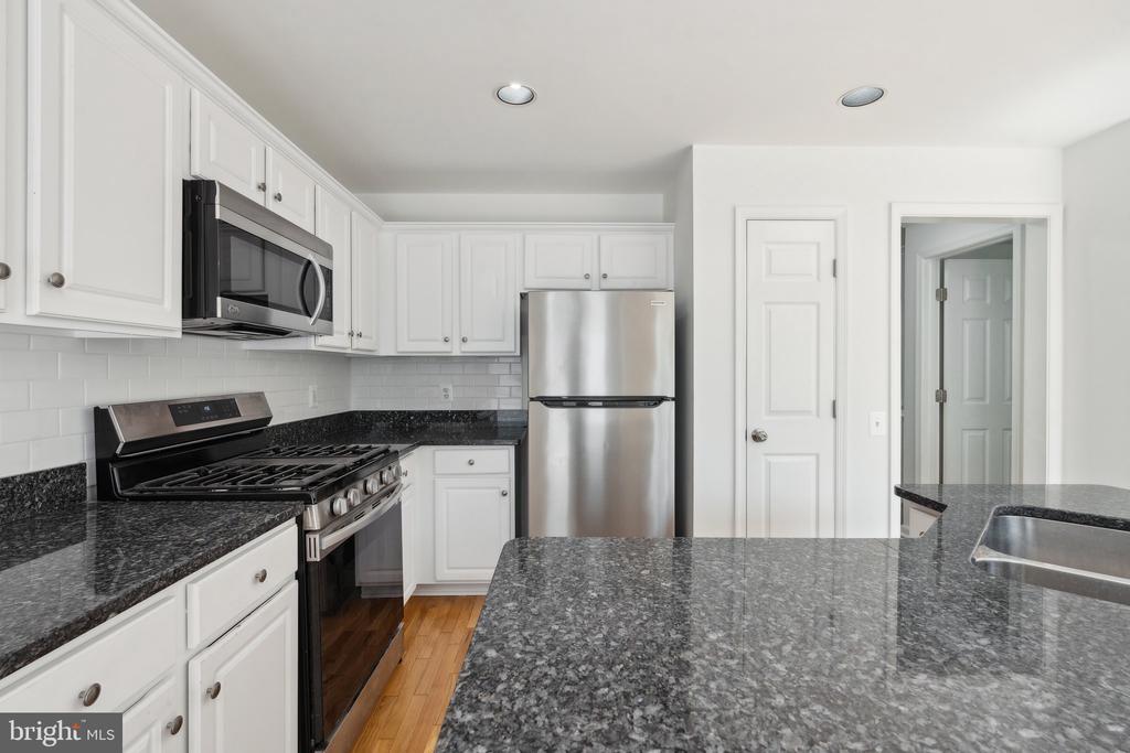 1023 LEXUS WAY