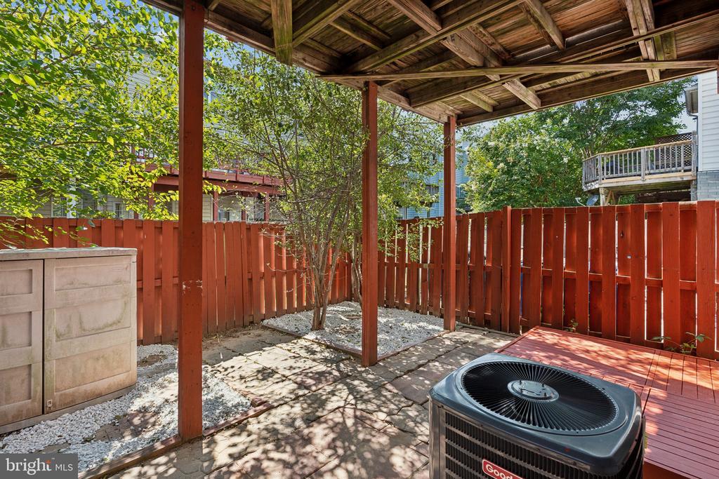 1023 LEXUS WAY