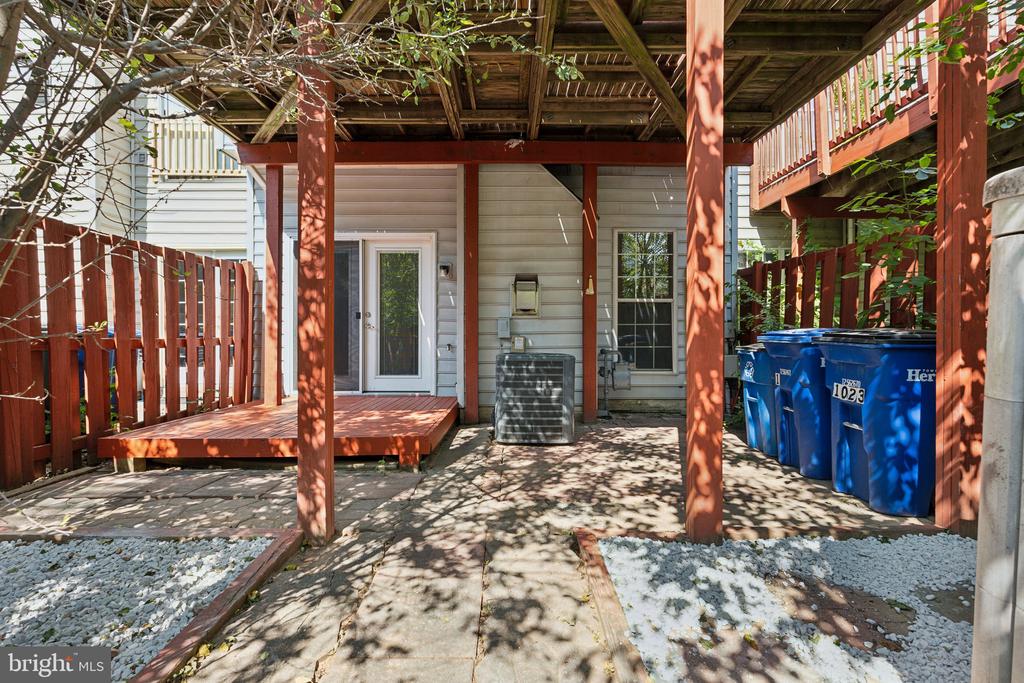 1023 LEXUS WAY