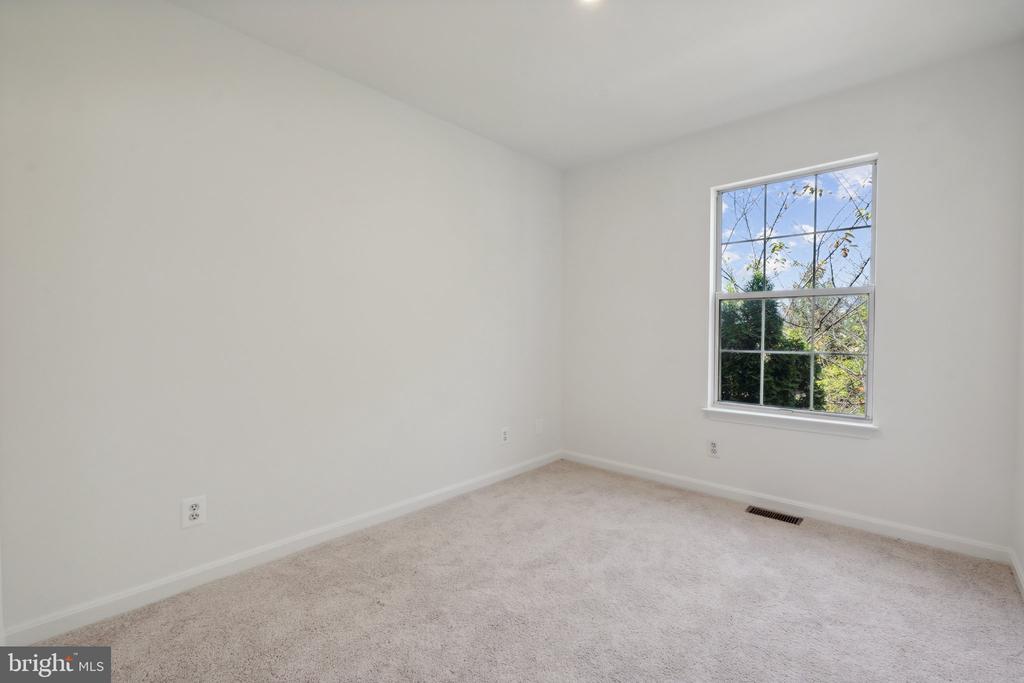 1023 LEXUS WAY