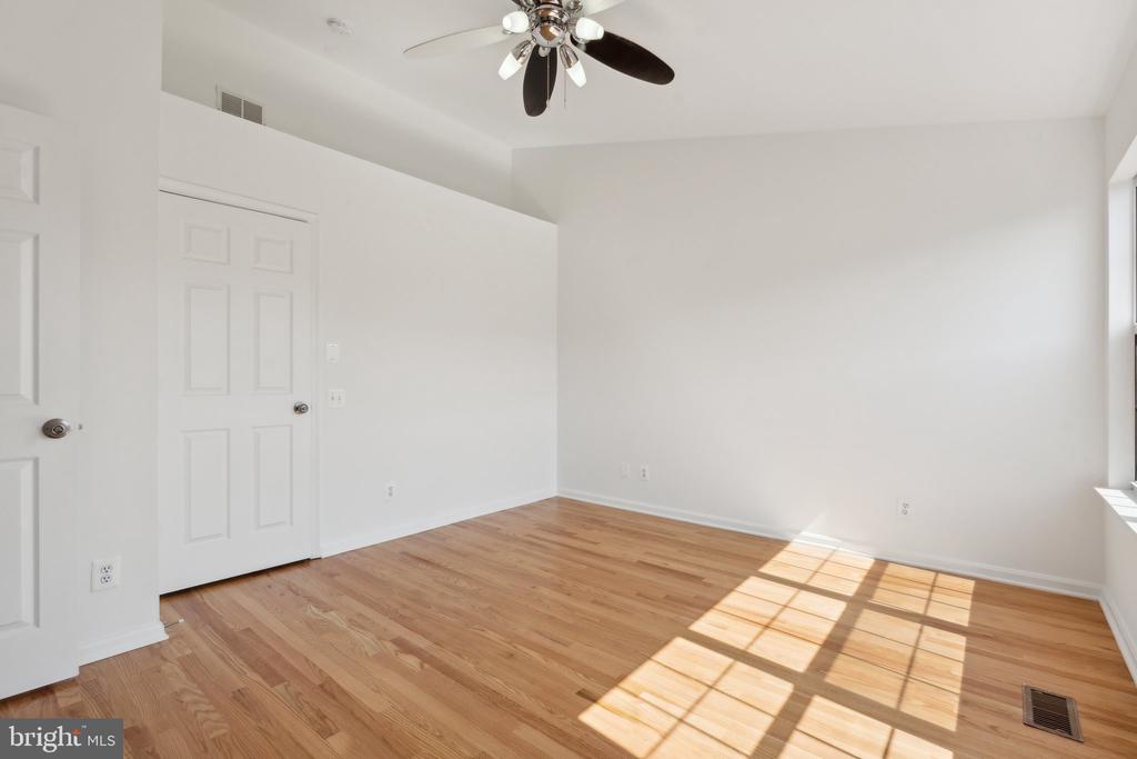 1023 LEXUS WAY