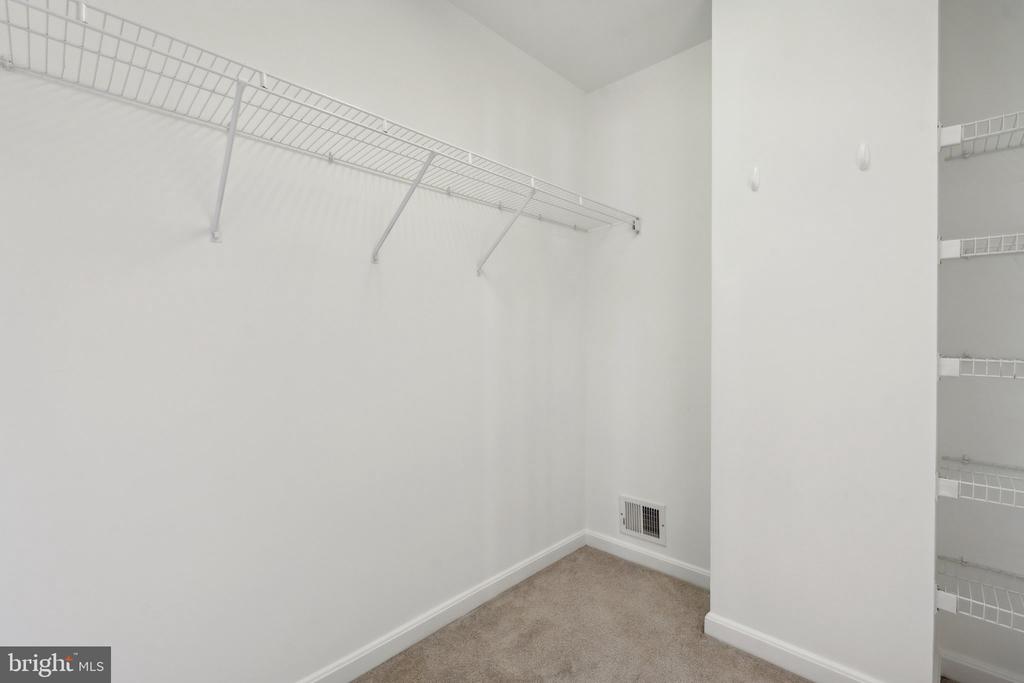 1023 LEXUS WAY