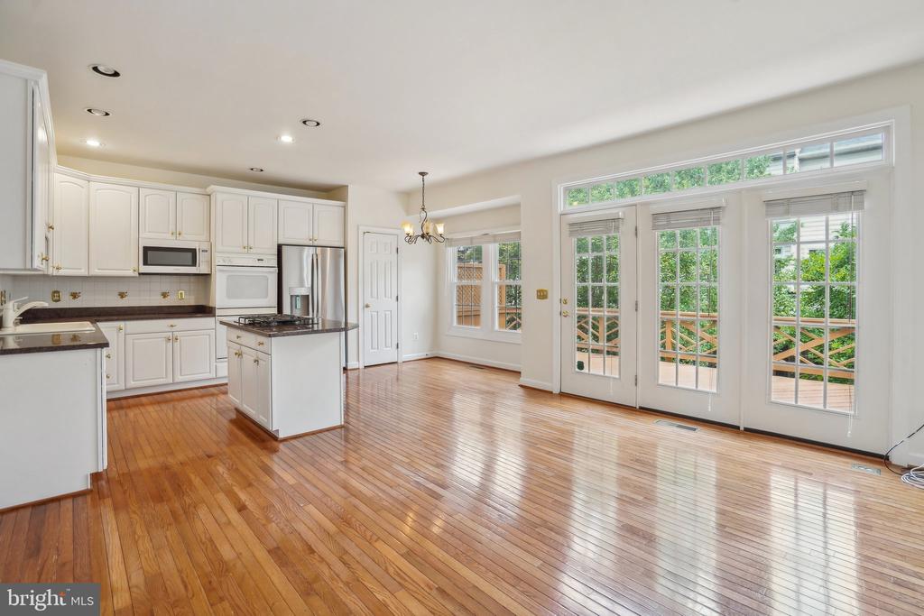 8022 KIDWELL HILL COURT