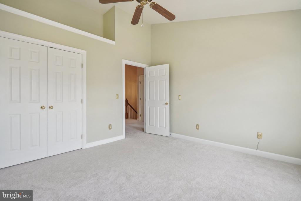 8022 KIDWELL HILL COURT