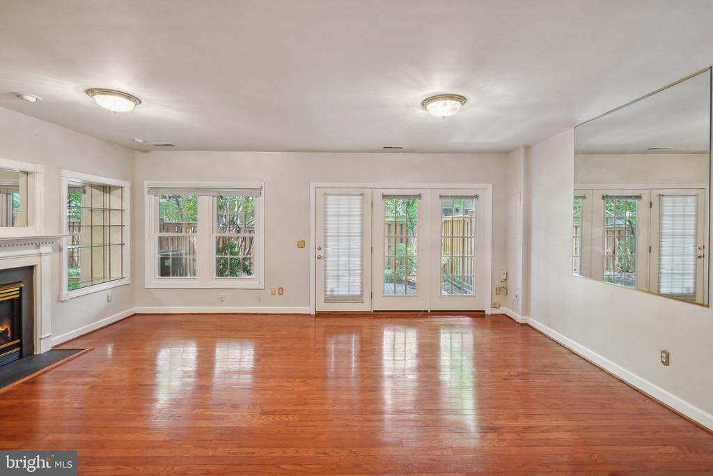 8022 KIDWELL HILL COURT