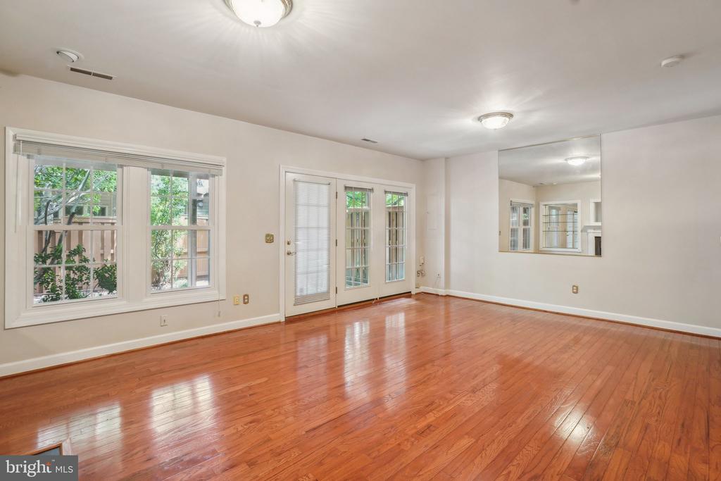 8022 KIDWELL HILL COURT