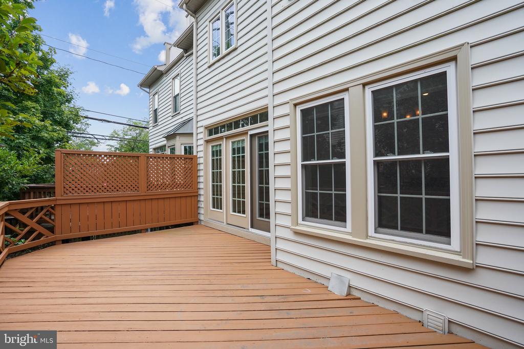 8022 KIDWELL HILL COURT