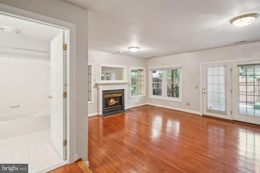 8022 KIDWELL HILL COURT