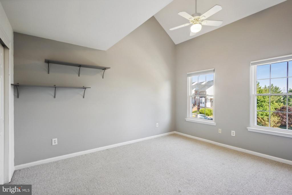 5277 BALLYCASTLE CIRCLE
