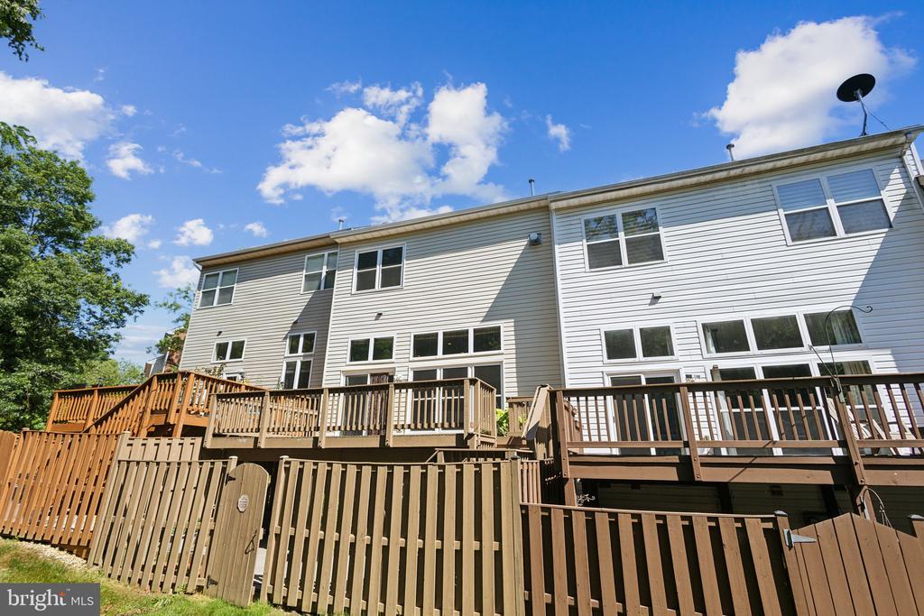 5277 BALLYCASTLE CIRCLE