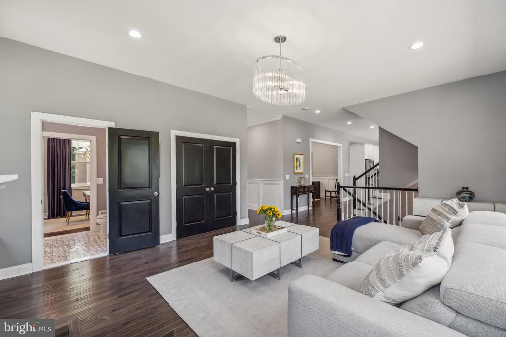7804 BELVEDERE DRIVE