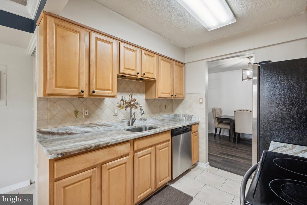 10206 BUSHMAN DRIVE 422