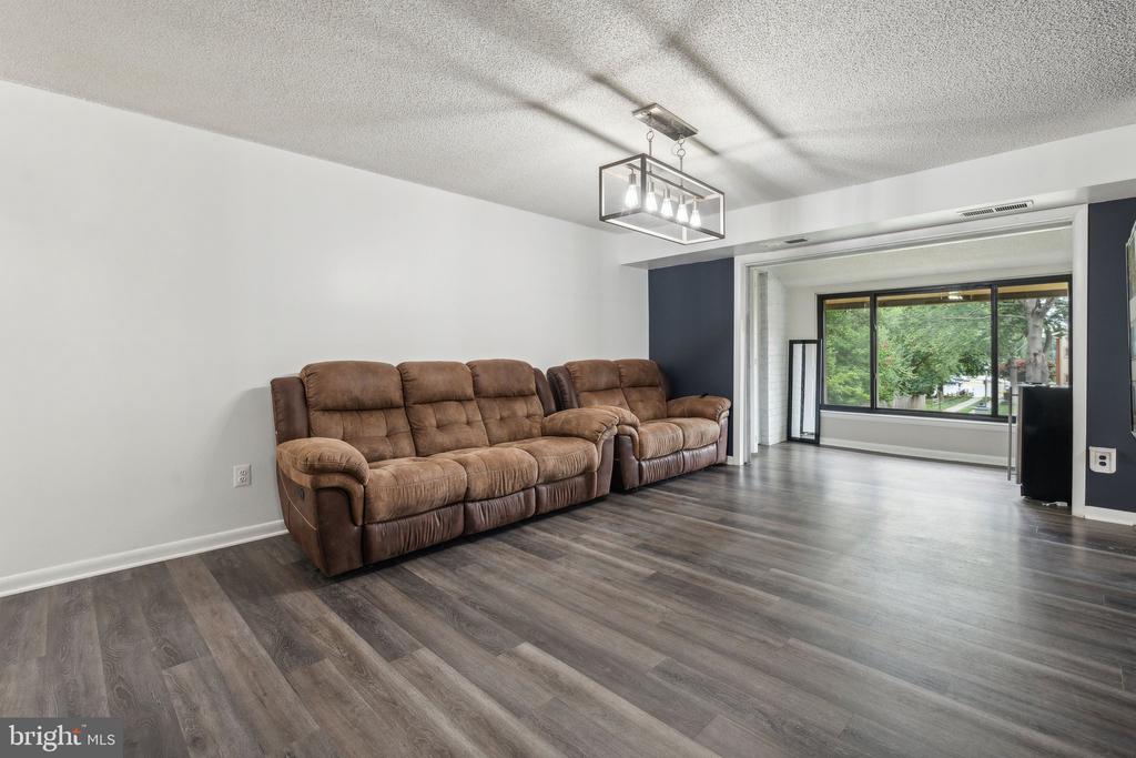 10206 BUSHMAN DRIVE 422