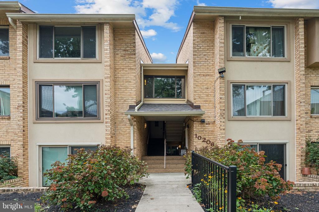 10206 BUSHMAN DRIVE 422