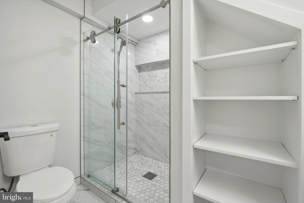 9027 TIMBERWOLF COURT