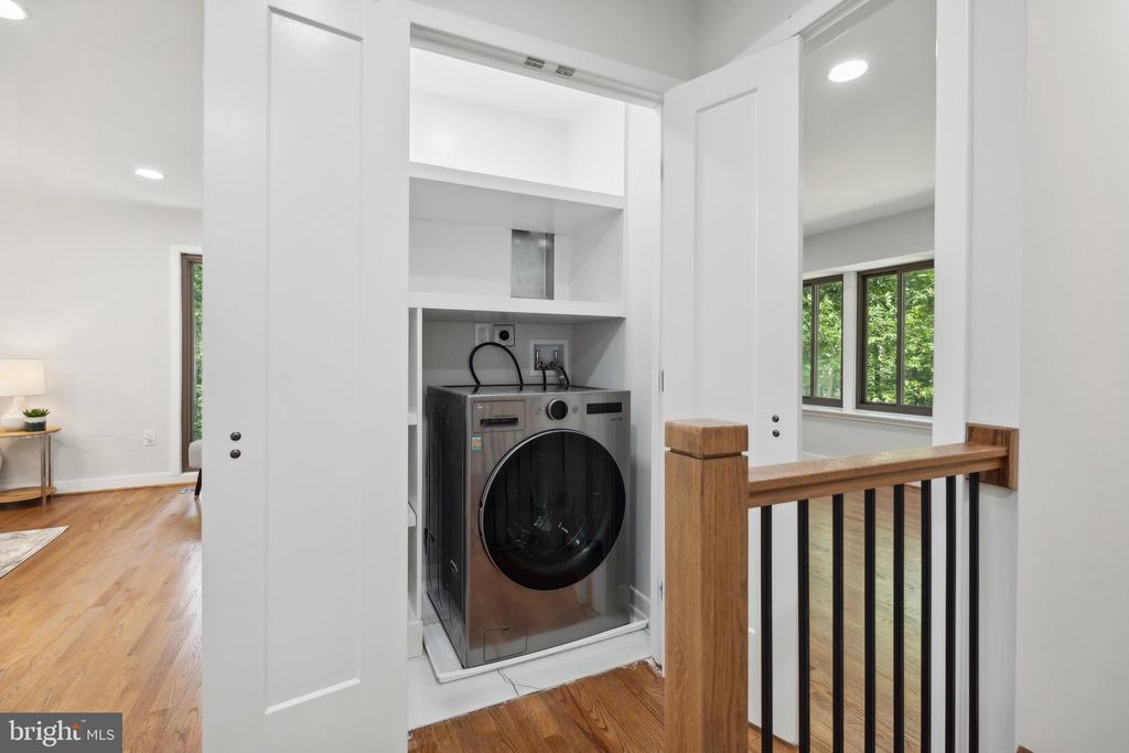 9027 TIMBERWOLF COURT