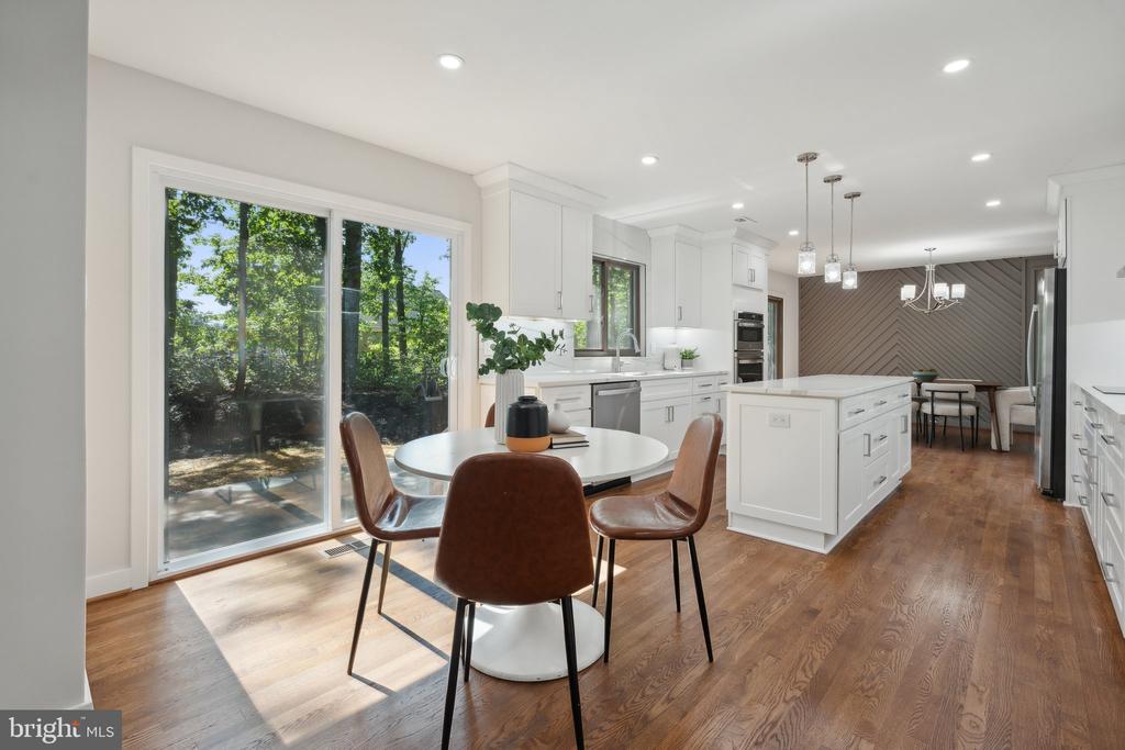9027 TIMBERWOLF COURT