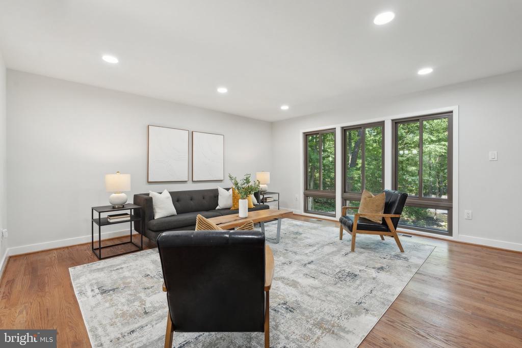9027 TIMBERWOLF COURT