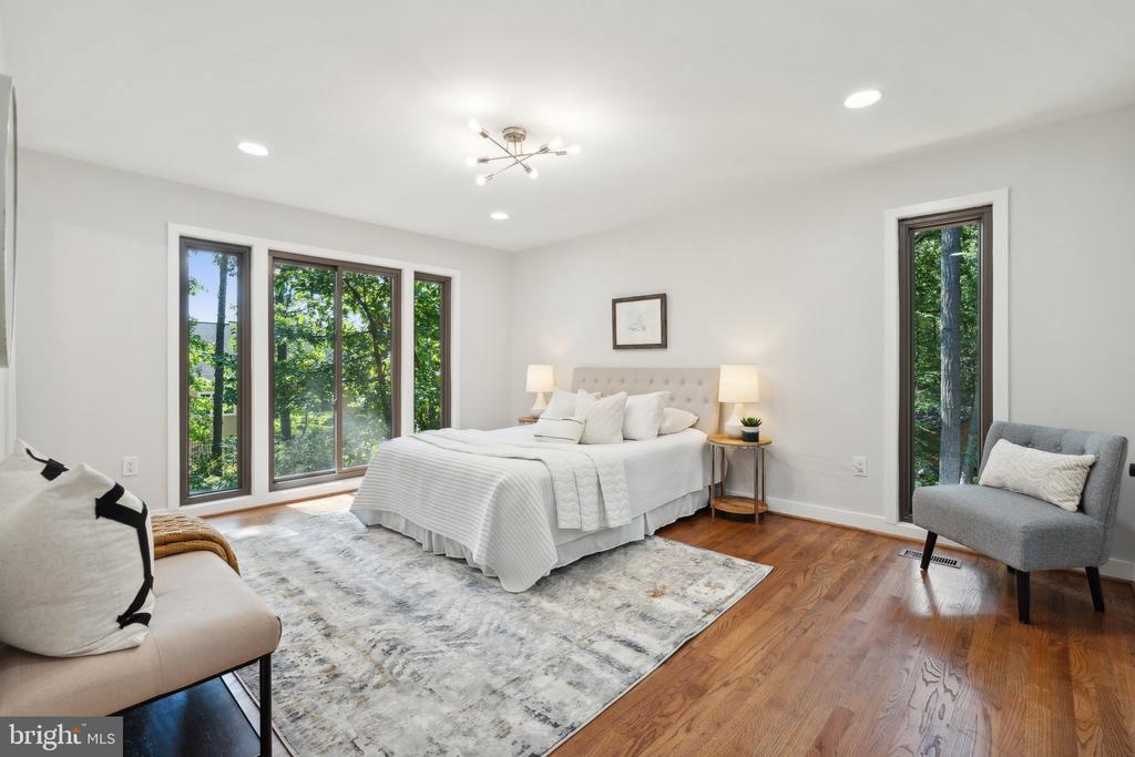 9027 TIMBERWOLF COURT