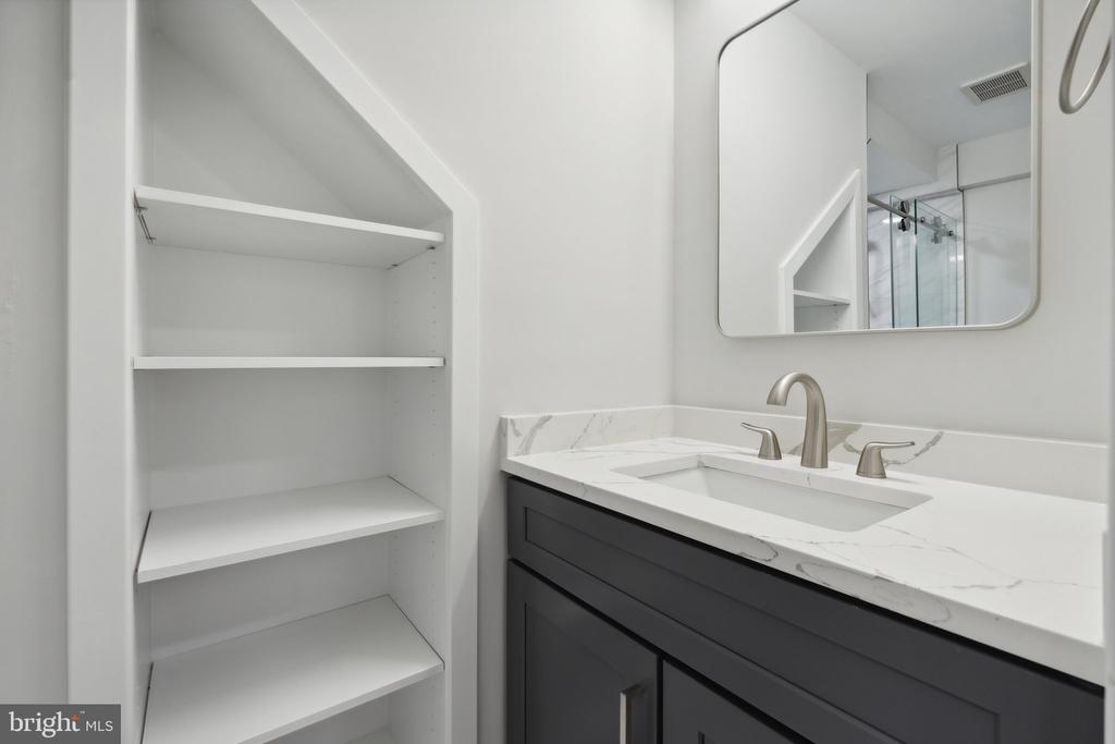 9027 TIMBERWOLF COURT