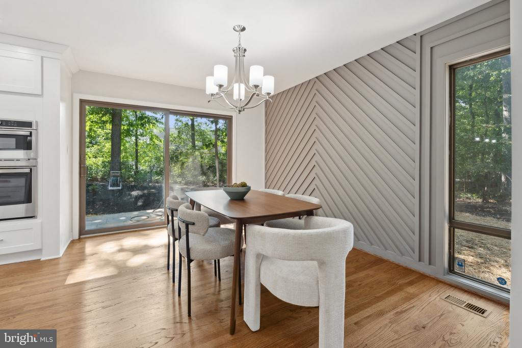 9027 TIMBERWOLF COURT
