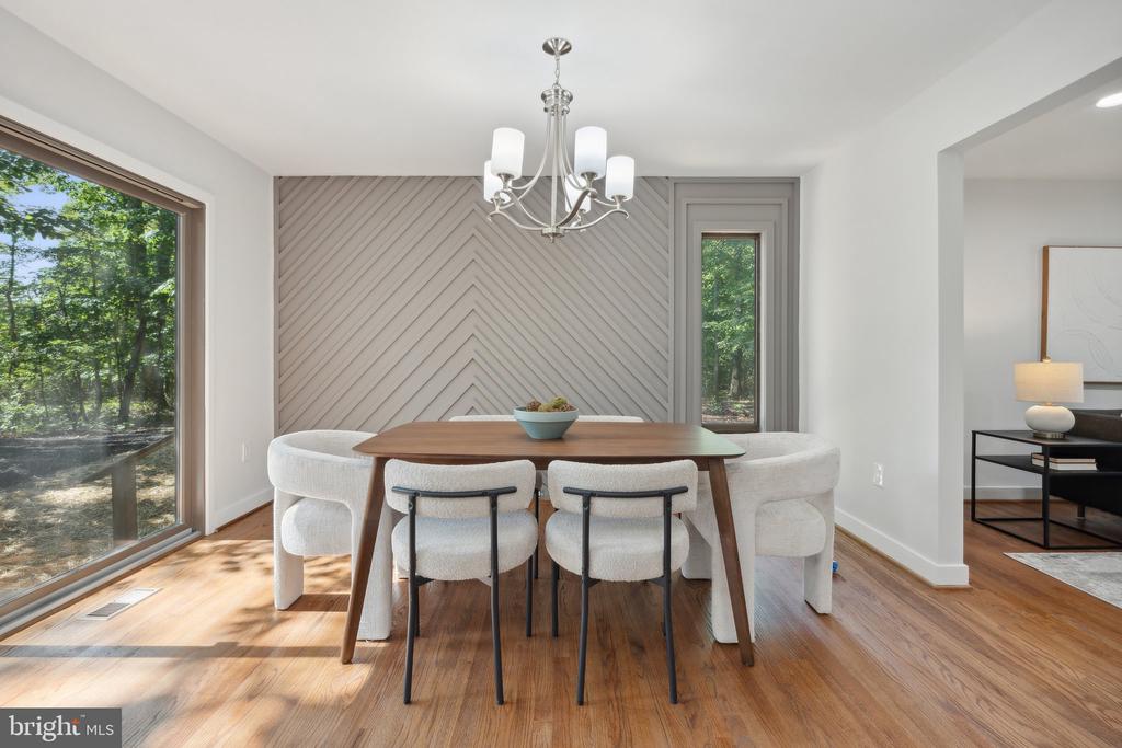 9027 TIMBERWOLF COURT