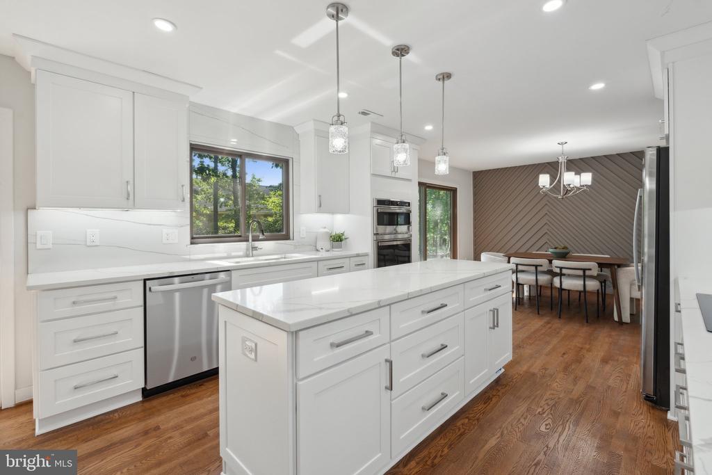 9027 TIMBERWOLF COURT