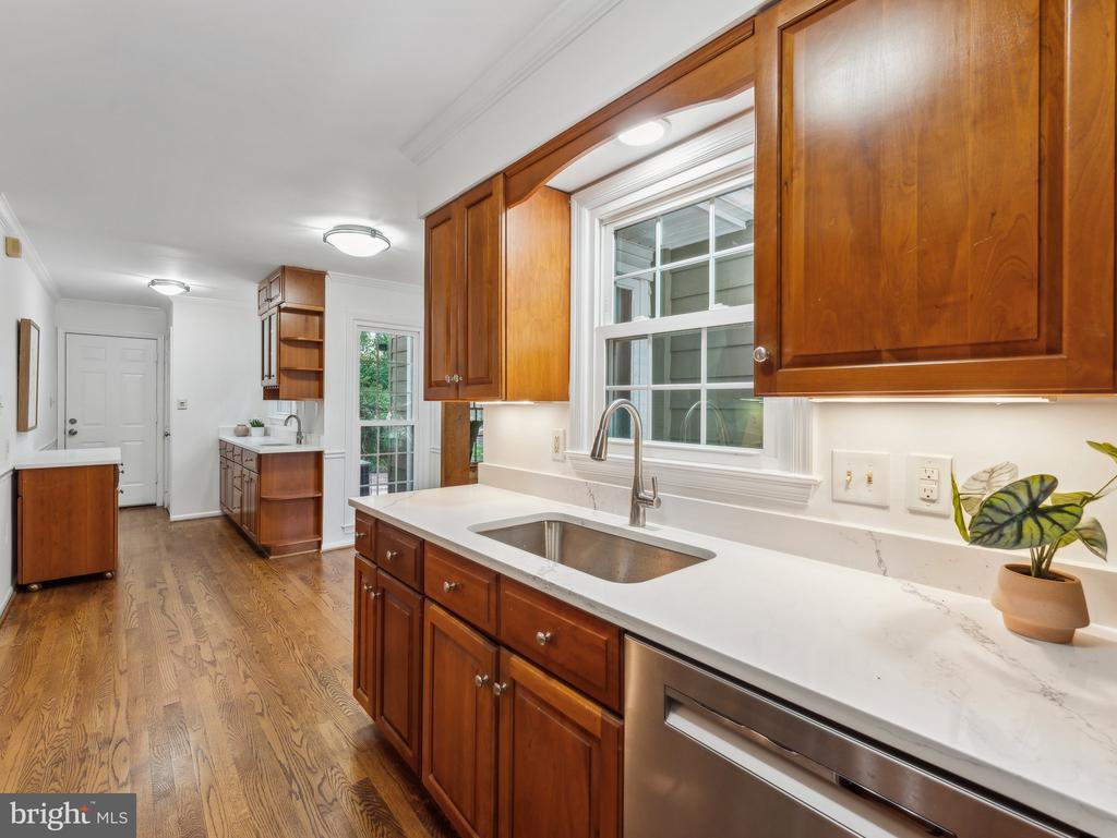 2326 RIVIERA DRIVE