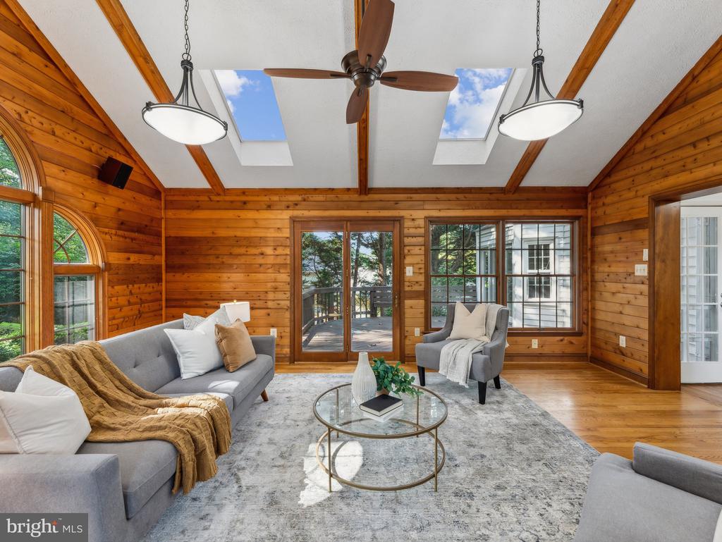2326 RIVIERA DRIVE