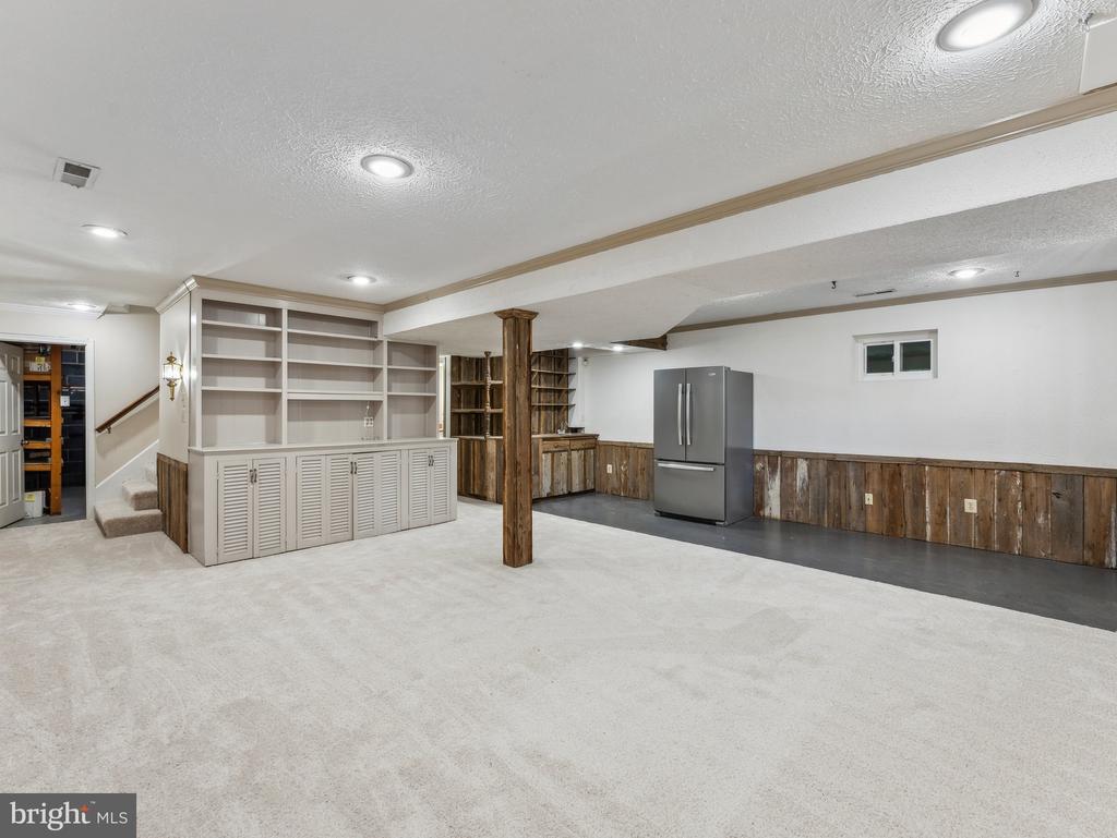 2326 RIVIERA DRIVE