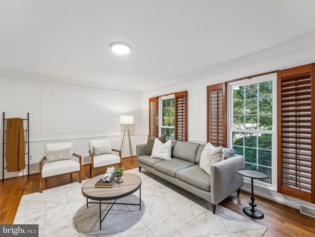 2326 RIVIERA DRIVE
