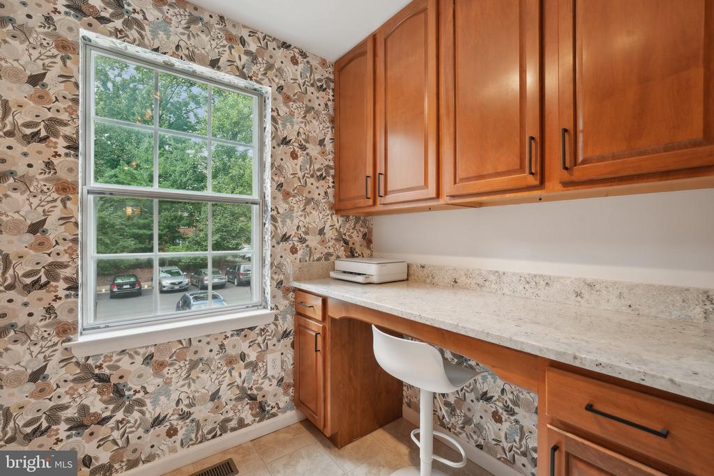 2292 GUNSMITH SQUARE