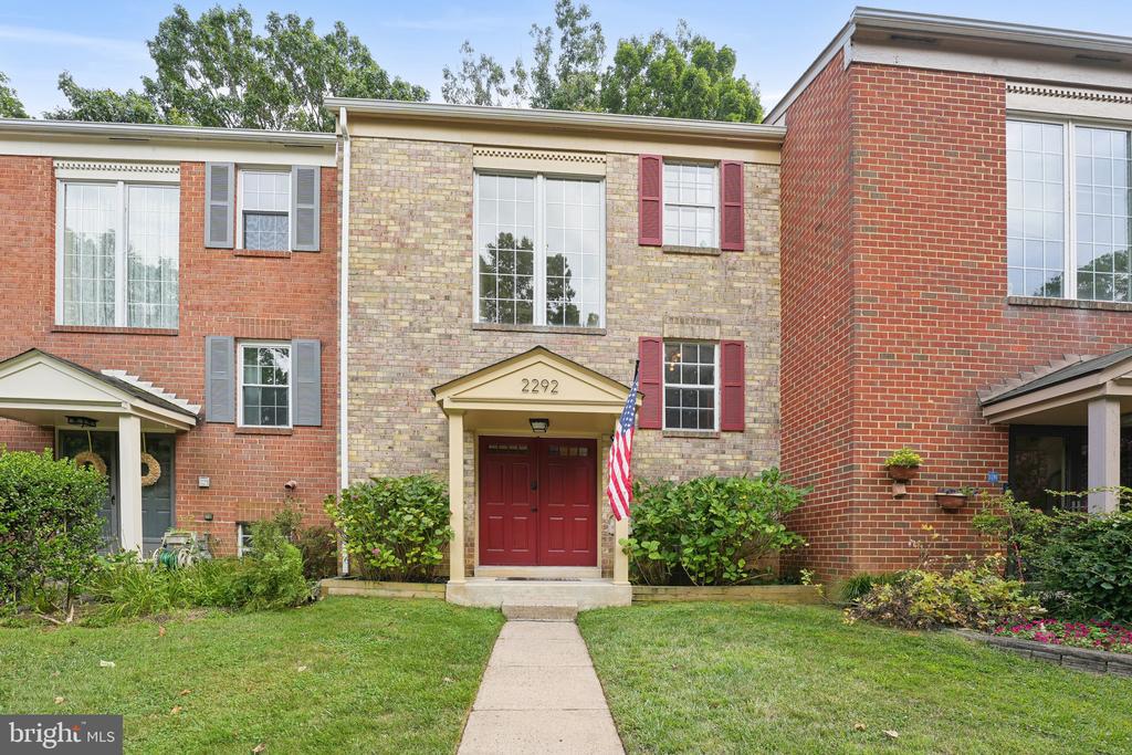 2292 GUNSMITH SQUARE