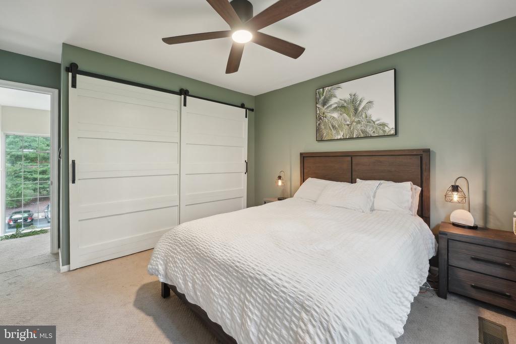 2292 GUNSMITH SQUARE