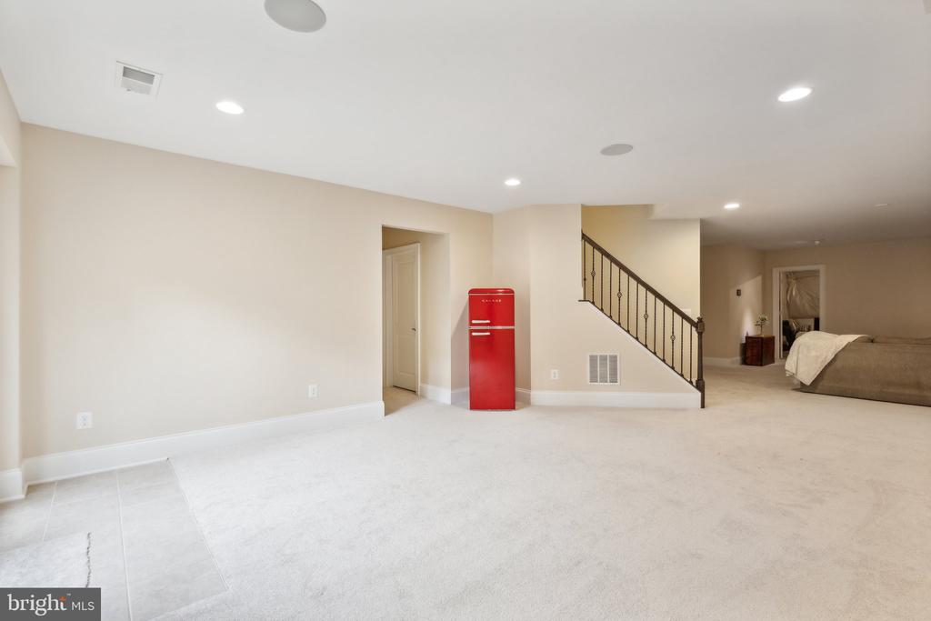 9810 SHEADS COURT