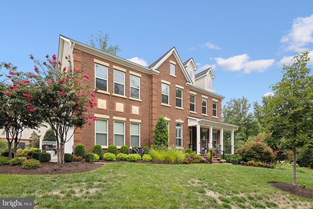 9810 SHEADS COURT
