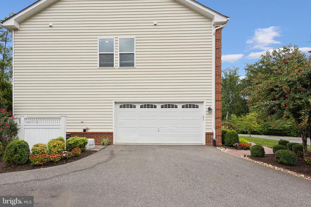 9810 SHEADS COURT