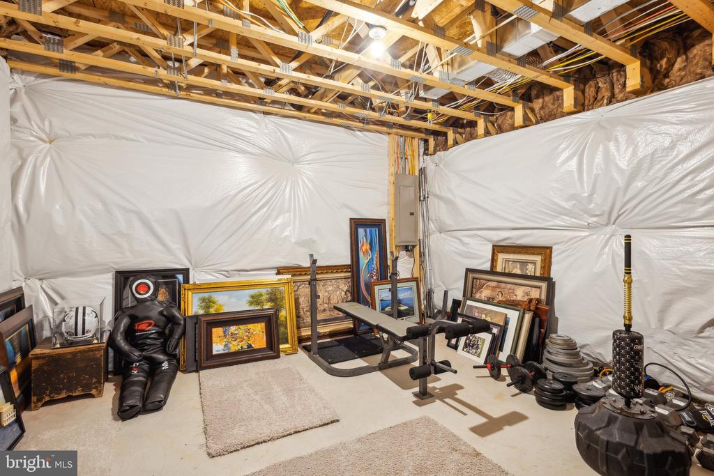 9810 SHEADS COURT