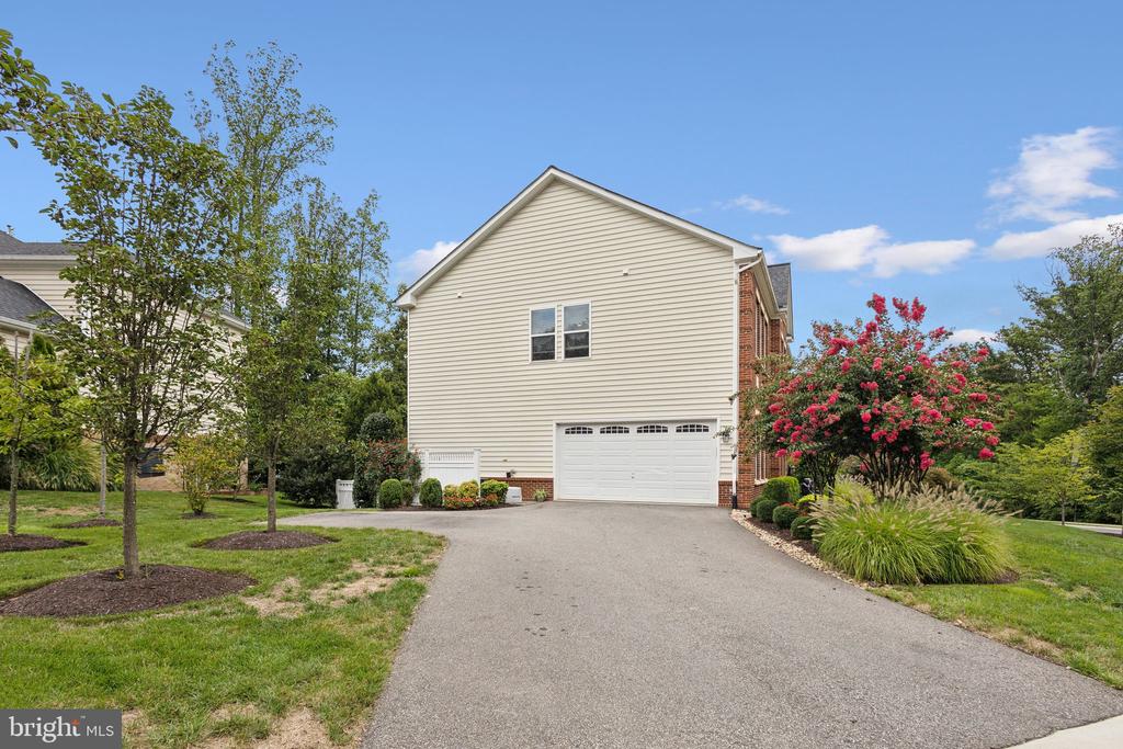 9810 SHEADS COURT