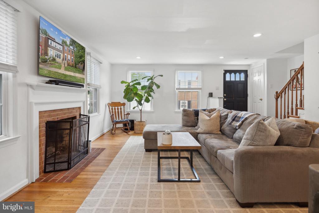 2460 WINDBREAK DRIVE