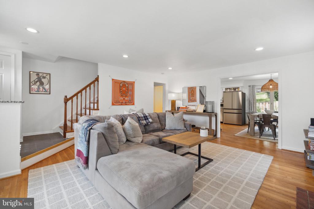 2460 WINDBREAK DRIVE