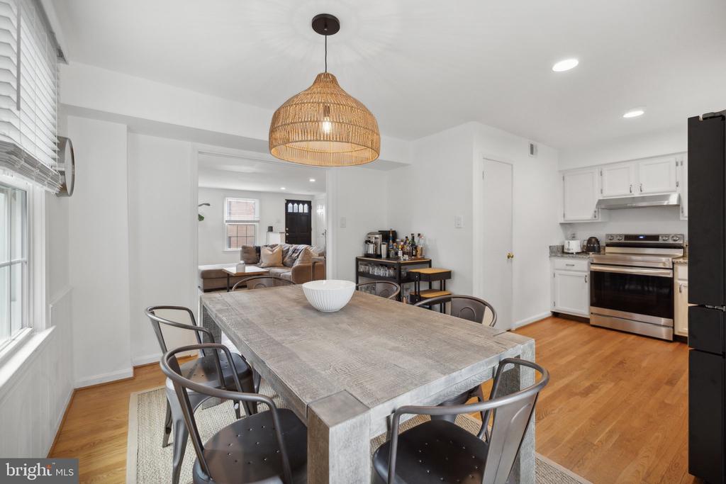 2460 WINDBREAK DRIVE