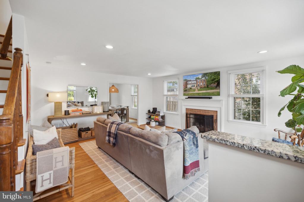 2460 WINDBREAK DRIVE