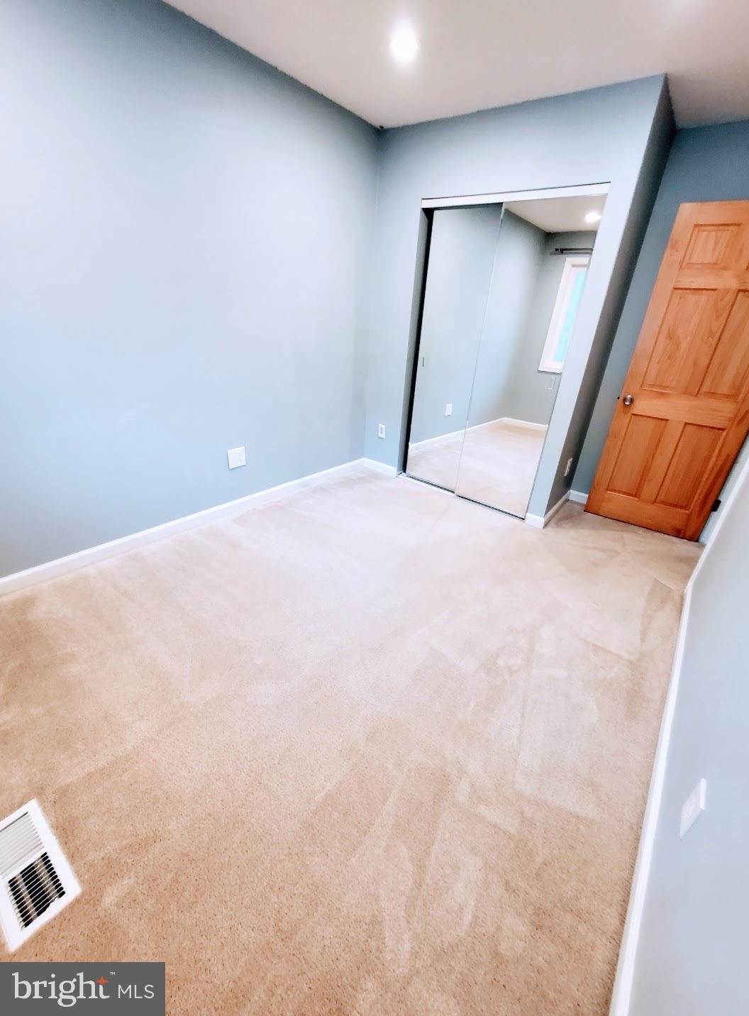 2366 SOUTHGATE SQUARE