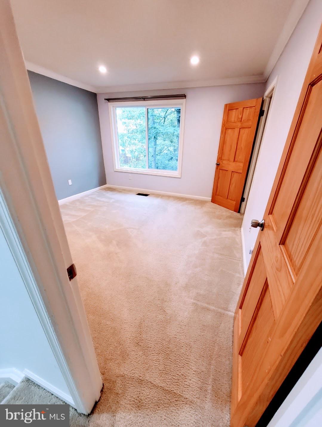 2366 SOUTHGATE SQUARE