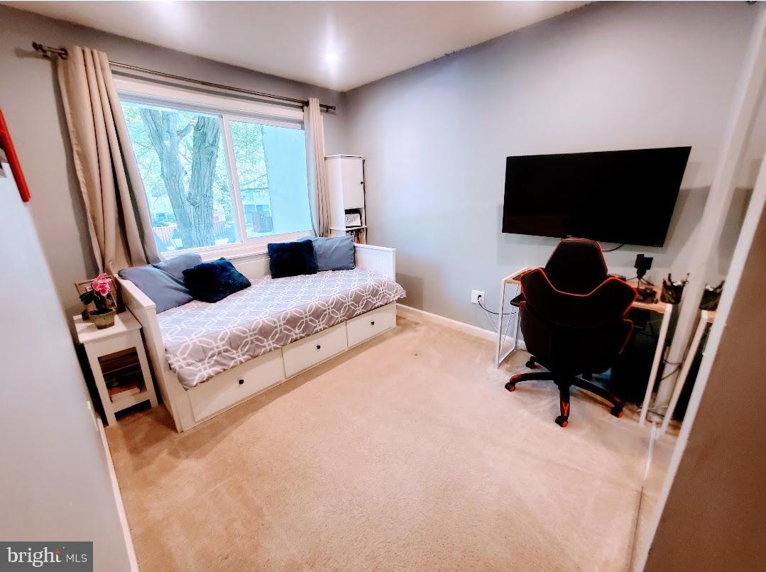 2366 SOUTHGATE SQUARE