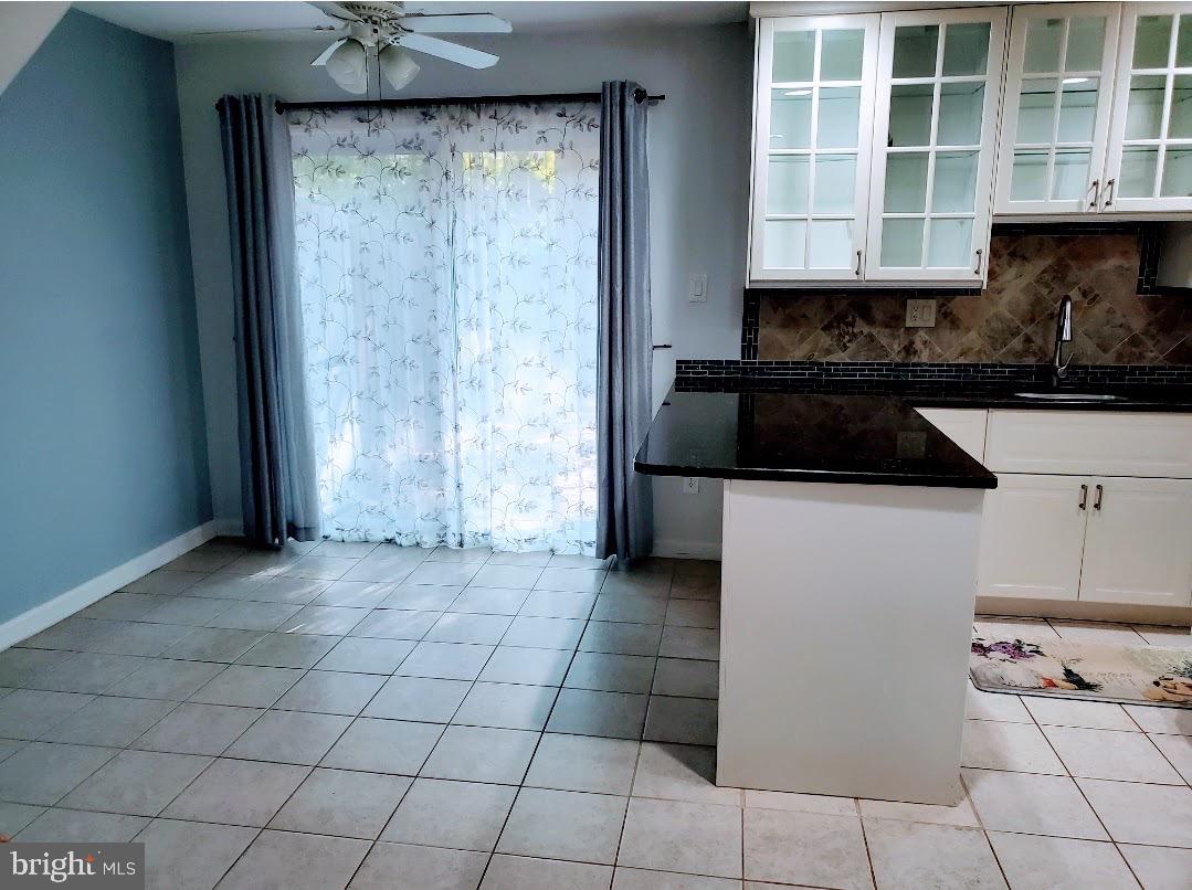 2366 SOUTHGATE SQUARE